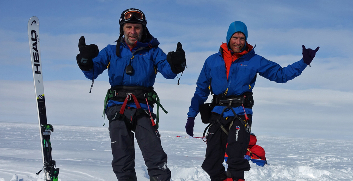 Leo Houlding completes 1,000 mile snowkiting expedition in Greenland